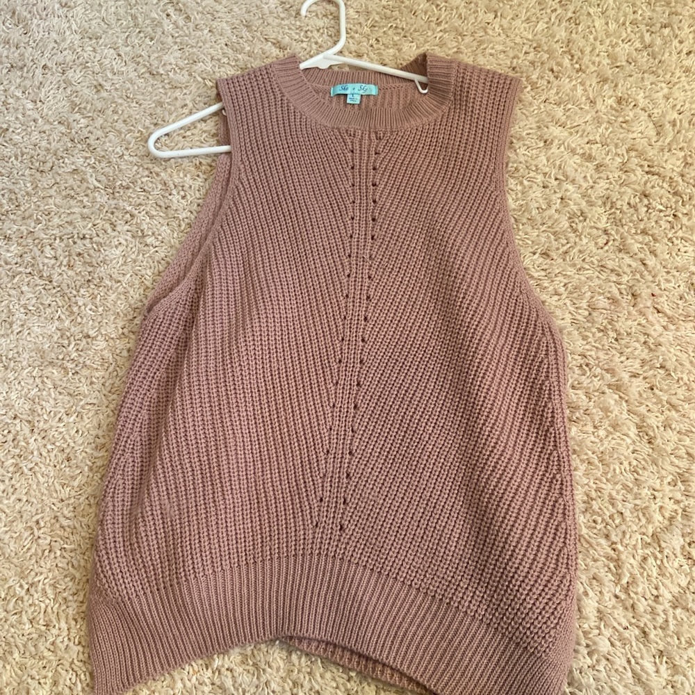 Sleeveless sweater